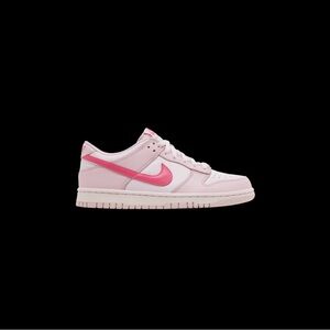 Nike Dunk Low GS 'Triple Pink' Sneakers